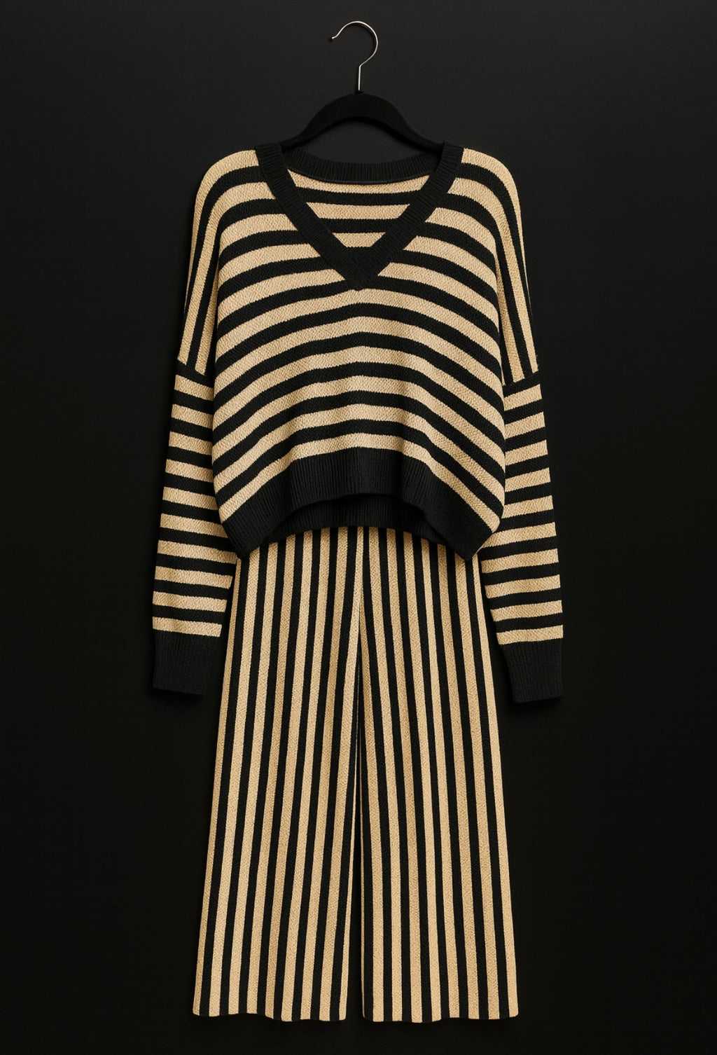 Black and Cream Striped Set